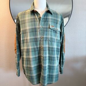 Cabela's Outfitters
Green Plaid Flannel Shirt XL Regular
Suede Elbow Patches
